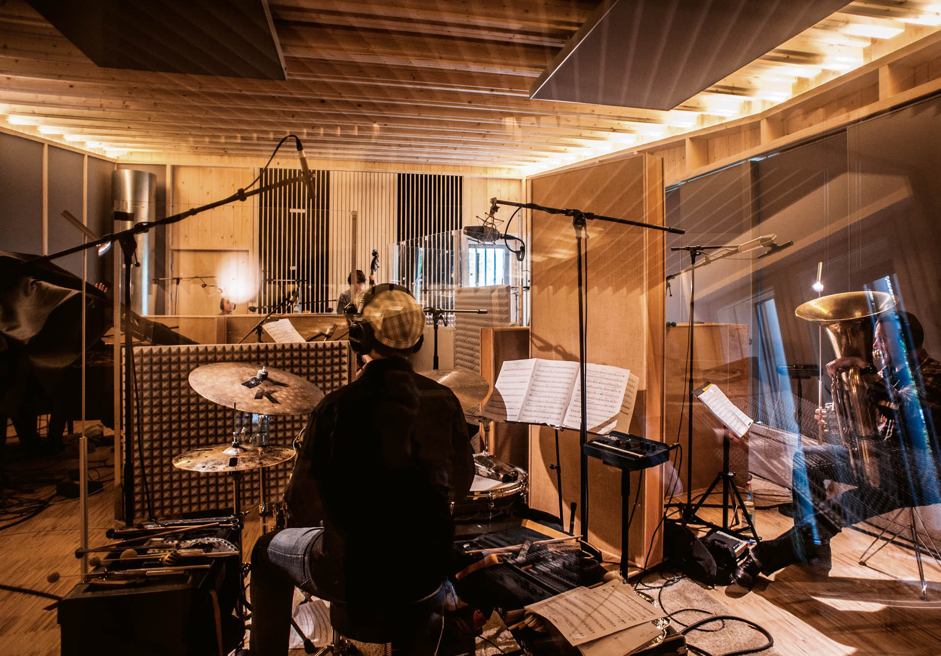 Jason Seizer · tenor saxophone